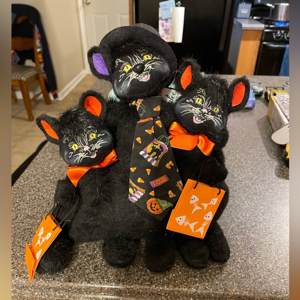 Annalee 10” Halloween Alleycats 3 Cat Figurine